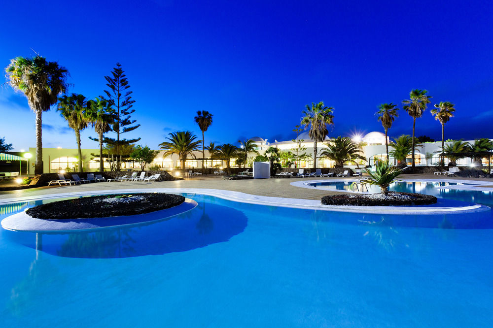 Elba Lanzarote Royal Village Resort Плая Бланка Екстериор снимка